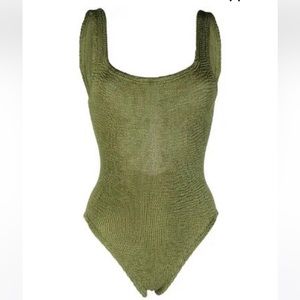 NWT HUNZA G wrinkled scoop-back swimsuit